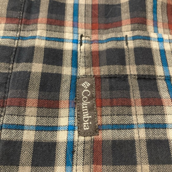 Men’s Columbia L/S plaid button up size L - Picture 4 of 5